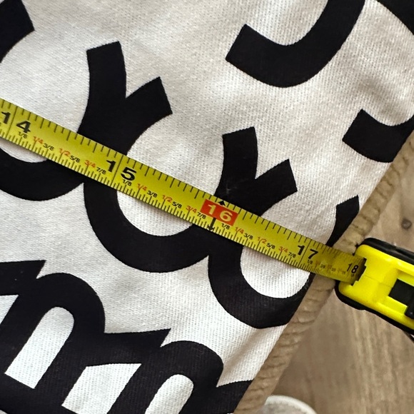 Marc Jacobs Black and White dust bag. Never used - Picture 3 of 3